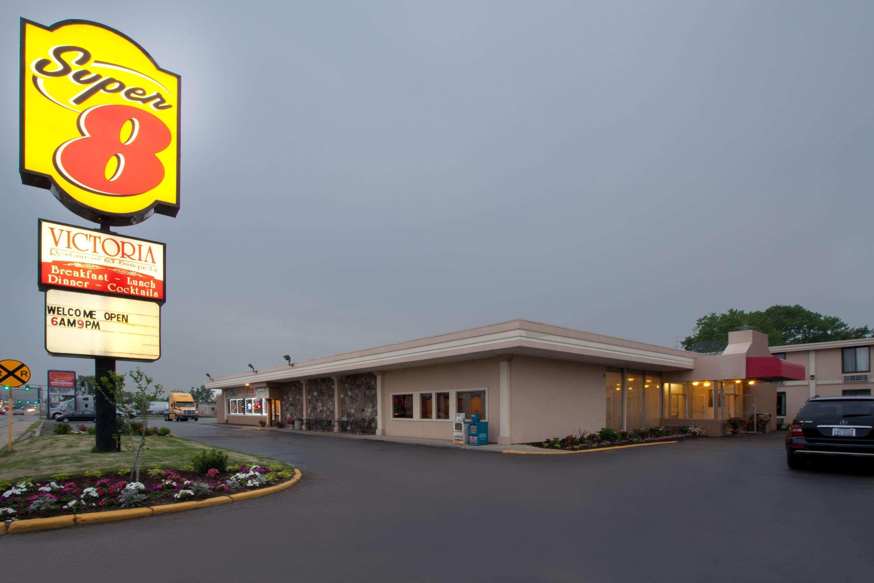 Super 8 By Wyndham Chicago Northlake O'Hare South Extérieur photo