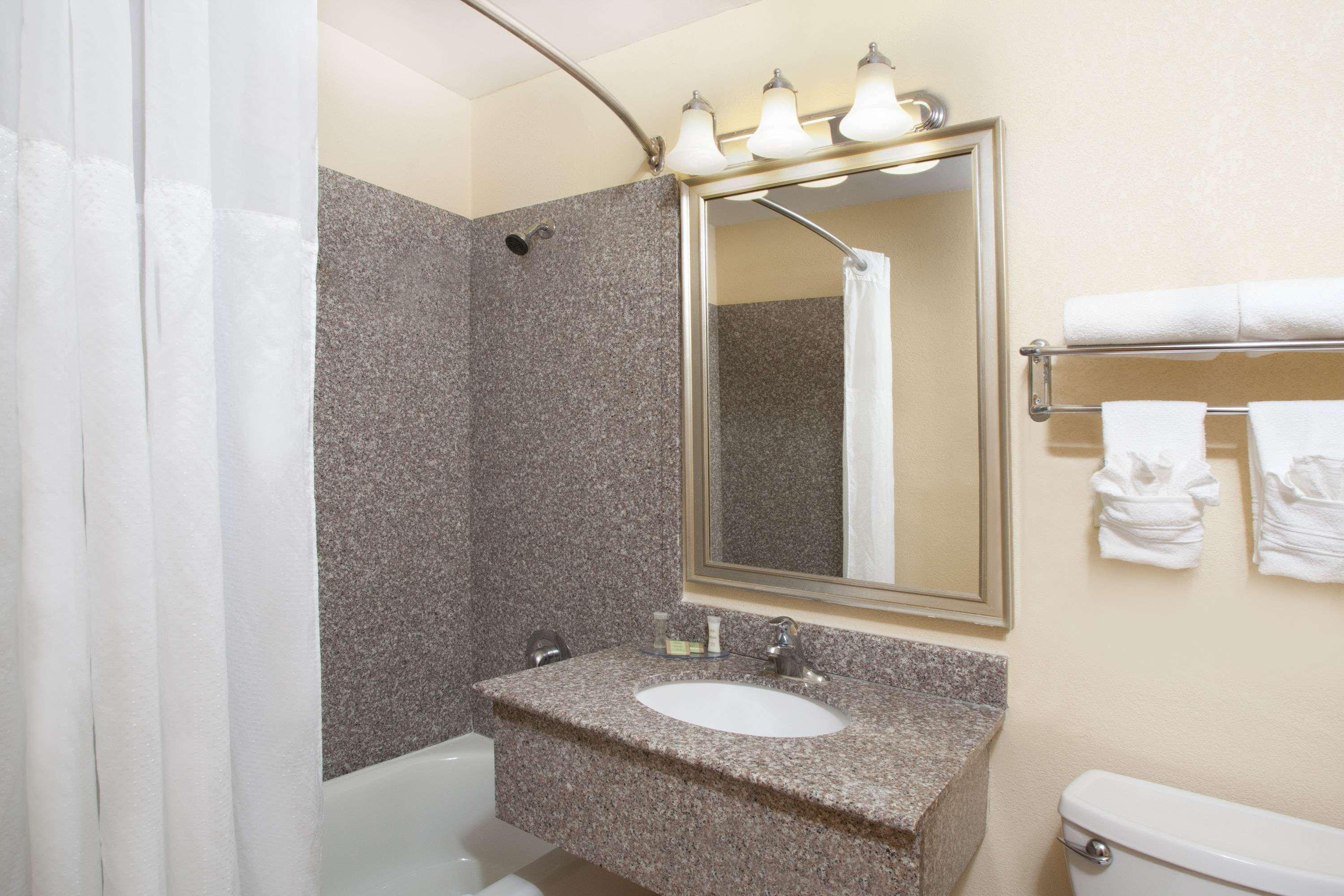 Super 8 By Wyndham Chicago Northlake O'Hare South Extérieur photo